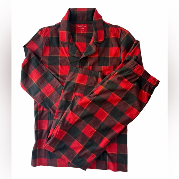 Cuddl Duds Red and Black Pajama Set - Picture 1 of 7
